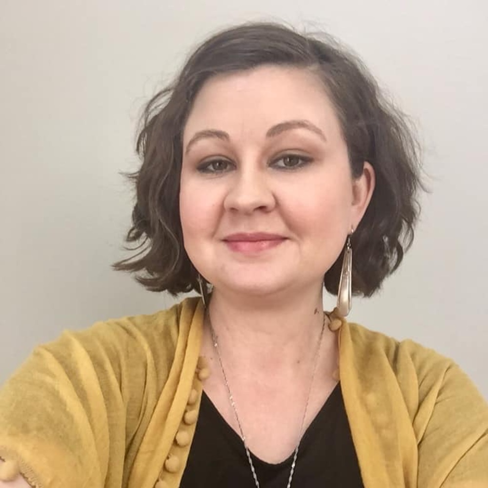 Meet your Posher, Cassandra